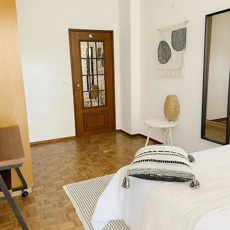 Quarto em Acomodações Particulares Soar L Airport L Olivais Lisboa