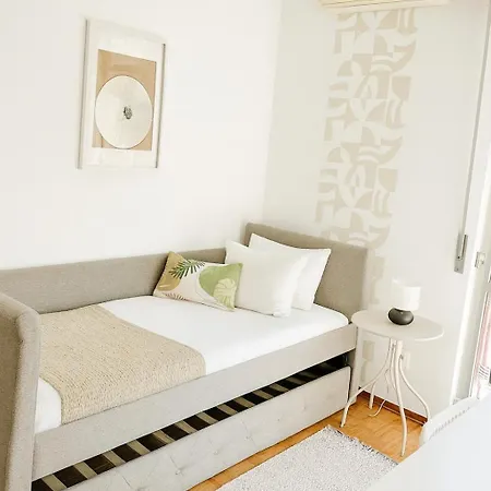 Δωμάτια σε οικογενειακή κατοικία Soar L Airport L Olivais *